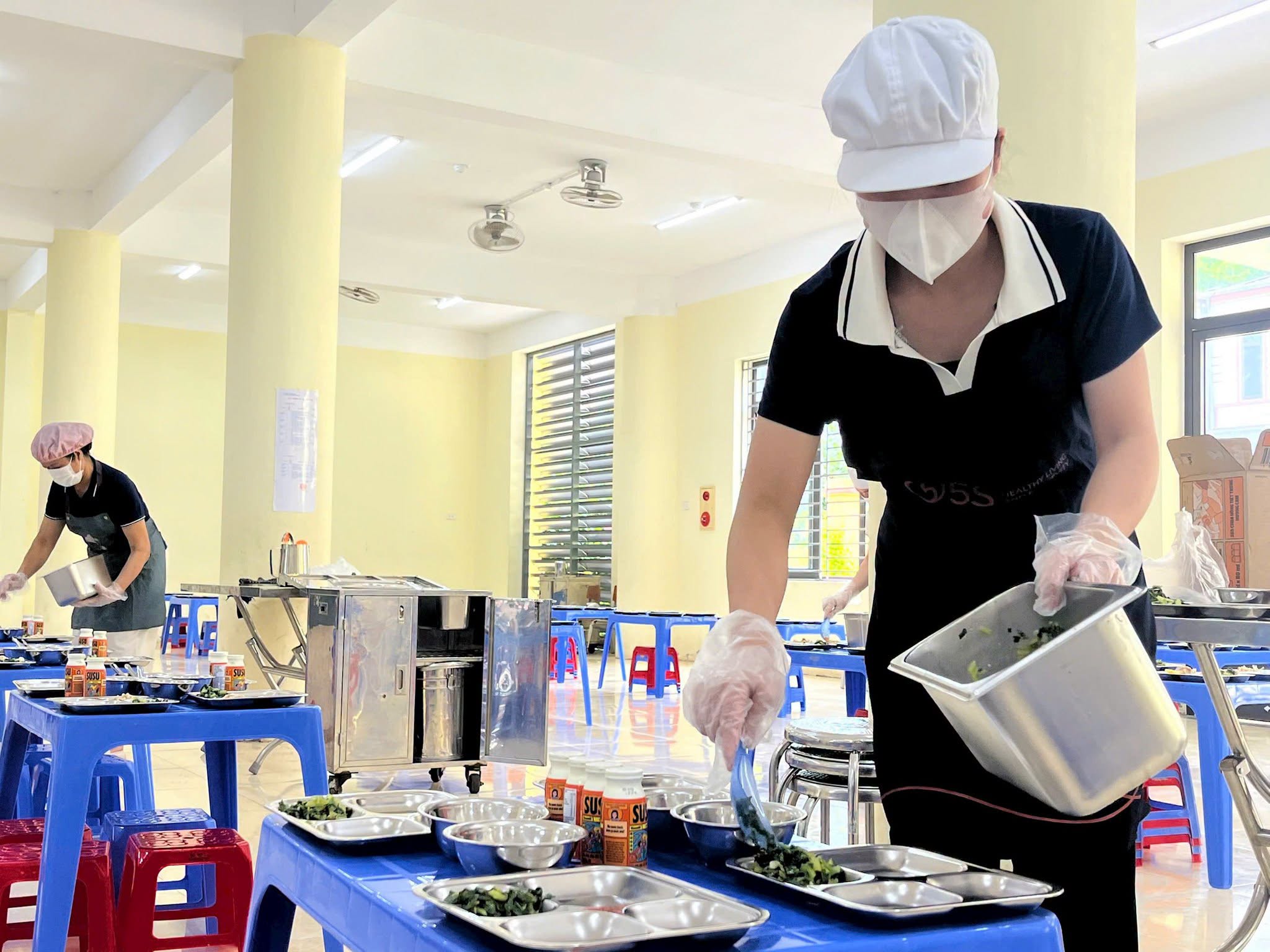 Hà Nội Ra Quyết Định Mới Về Bữa Ăn Bán Trú Cho Học Sinh