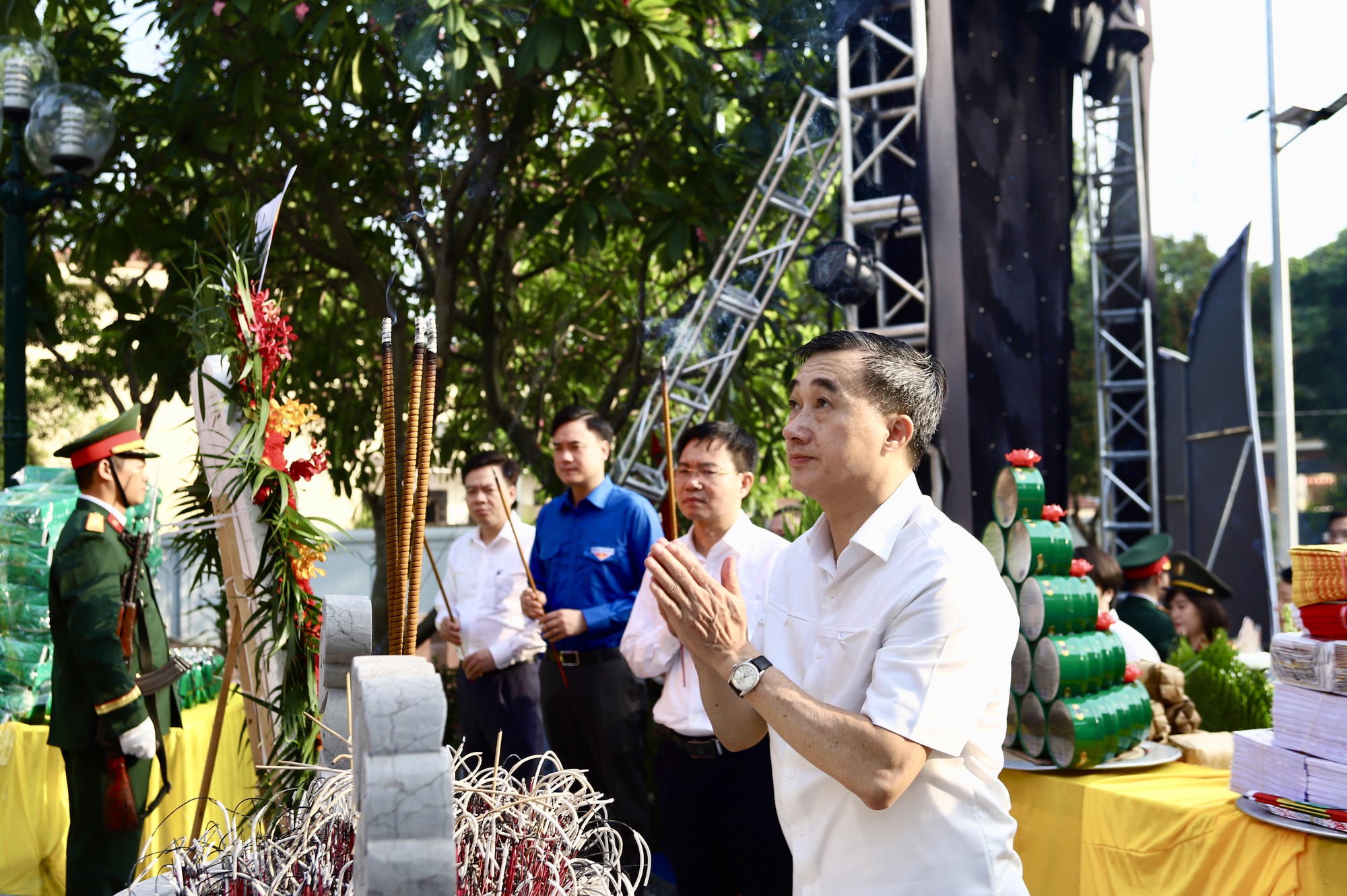 img1139-1785039818416503596484 Thứ trưởng Trần Văn Thuấn: Chăm sóc sức khỏe người có công là cách tri ân thiết thực nhất- Ảnh 3.