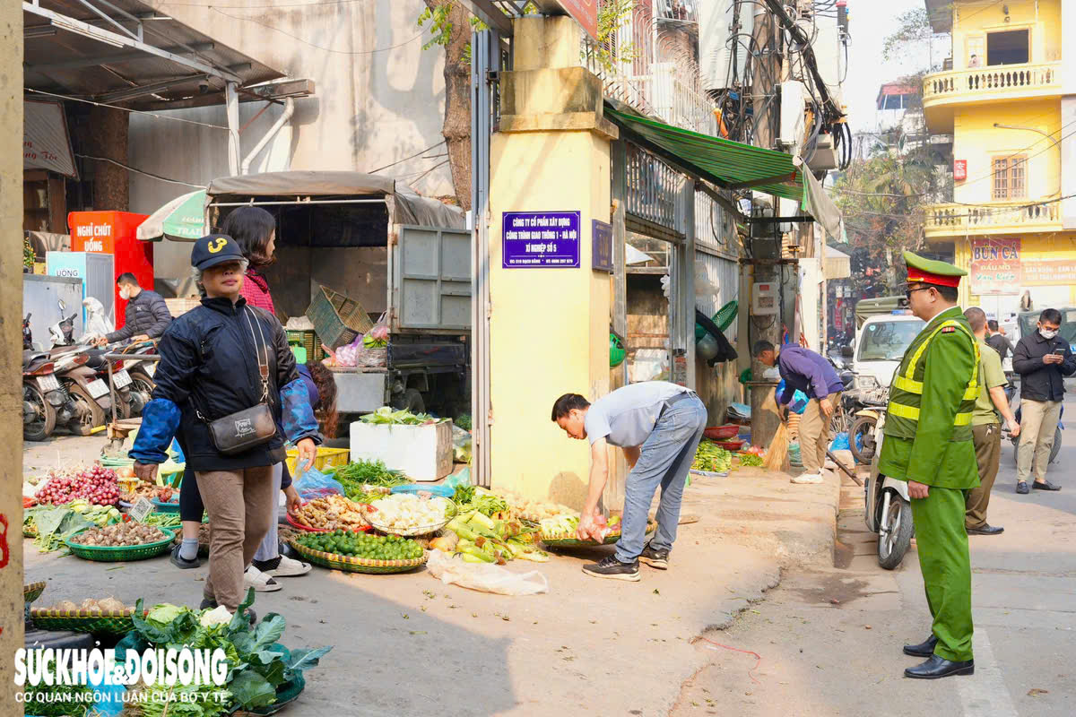 Hà Nội Hoàn Tất Xóa Sổ 216 Chợ Cóc: Hướng Đến Thương Mại Chính Quy