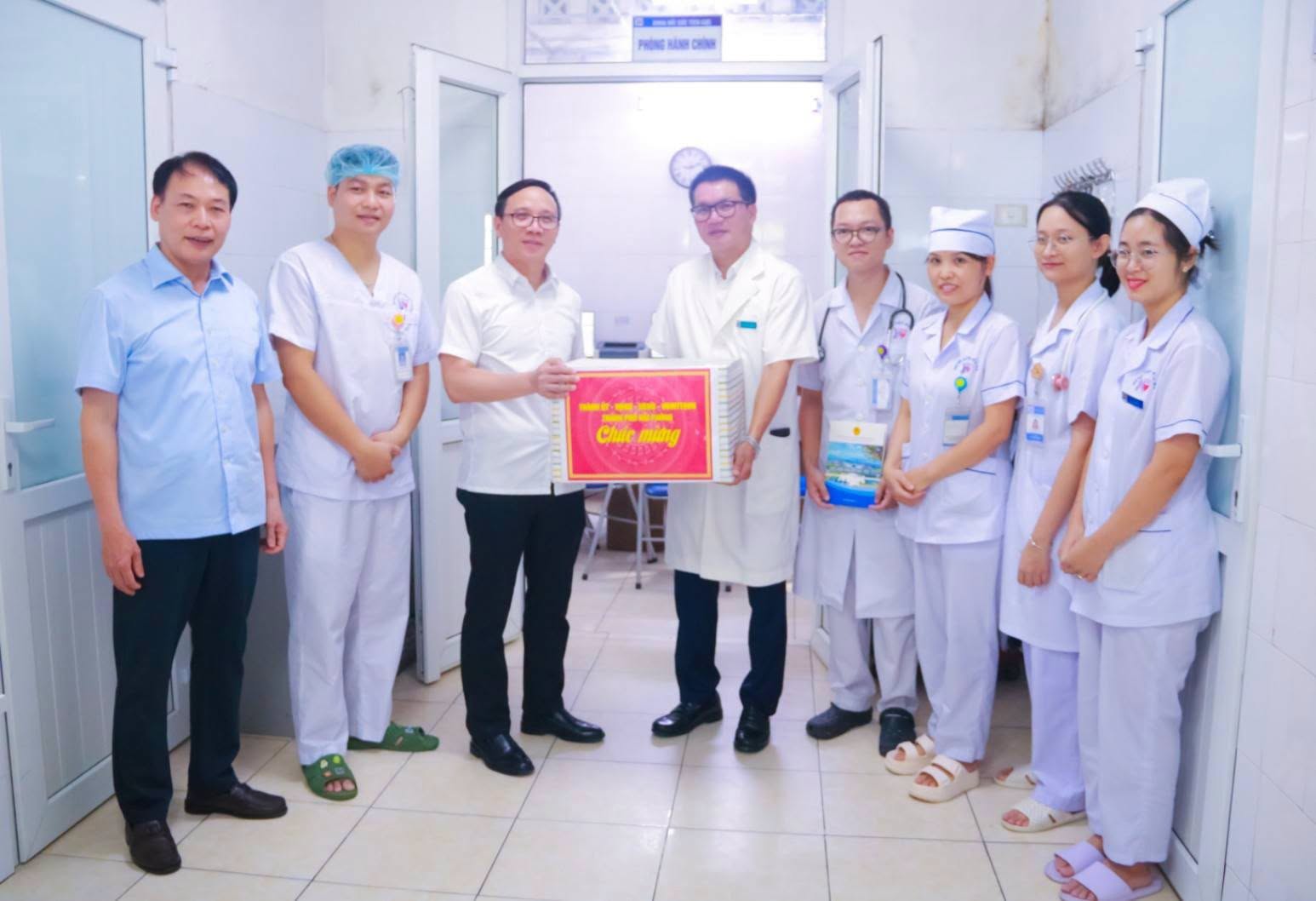 0804-37-1788068765626830408383 Hải Phòng thăm, động viên các kíp trực y tế dịp lễ Quốc khánh 2/9- Ảnh 3.