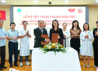 Dinh Dưỡng Thông Minh Cho Tóc Khỏe Mạnh Sau Tuổi 50