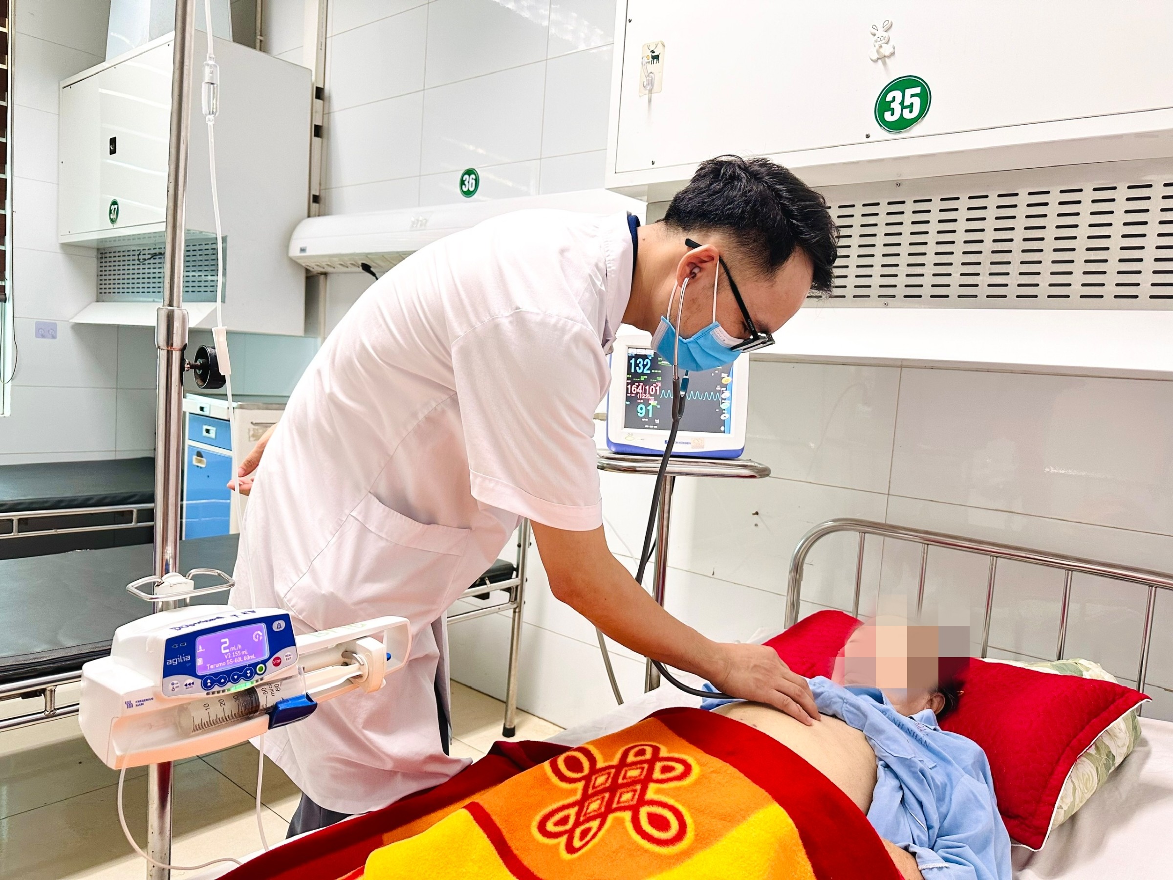 Bệnh nhân COVID-19 đang điều trị tại Bệnh viện Đa khoa tỉnh Thanh Hóa Bệnh nhân COVID-19 đang điều trị tại Bệnh viện Đa khoa tỉnh Thanh Hóa