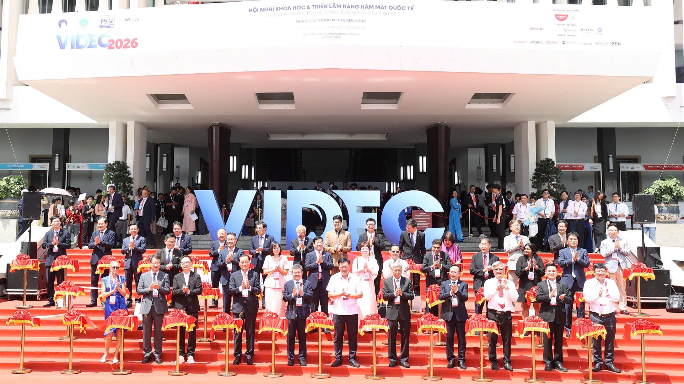Nha Khoa Việt Nam: Đổi Mới Thông Minh Hướng Tới Tình Hình Bền Vững