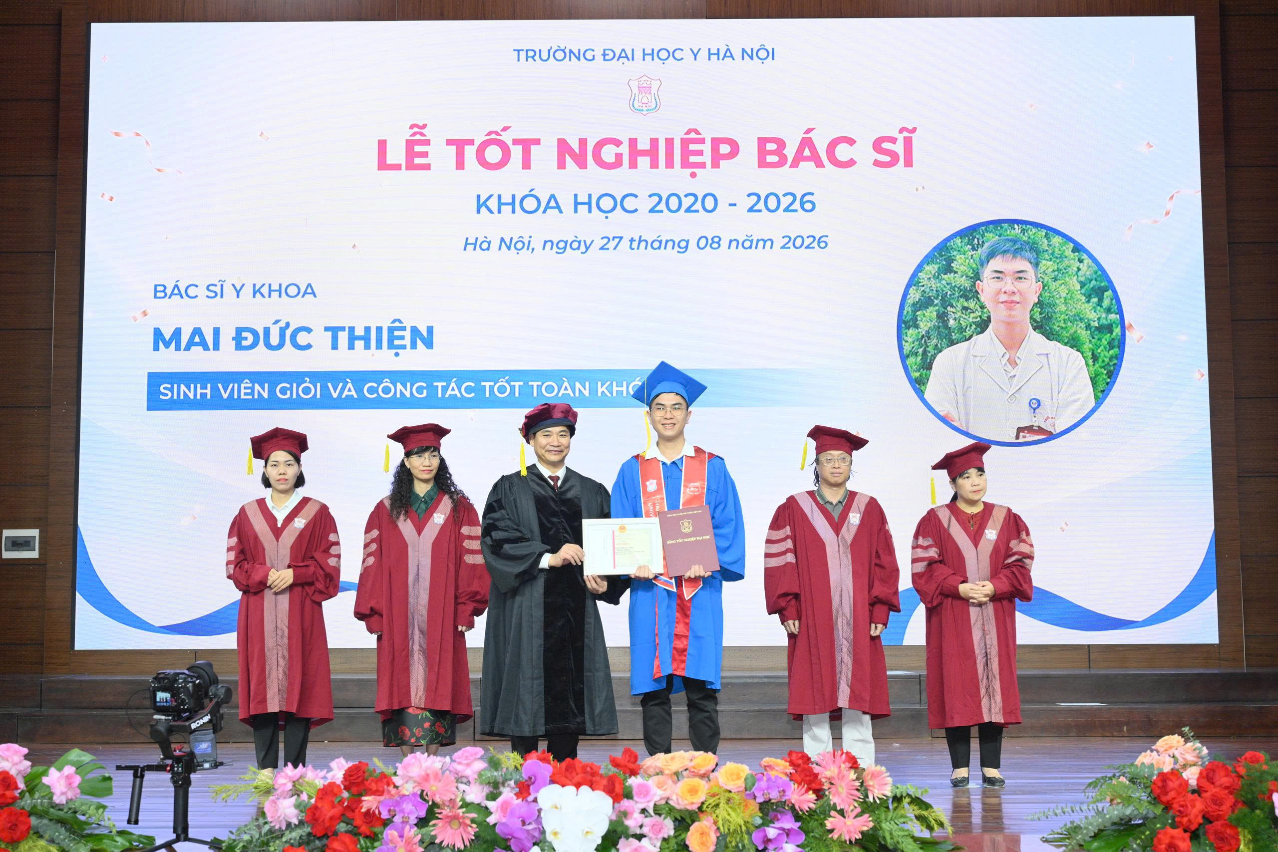 696 Tân Bác Sĩ Đại Học Y Hà Nội - Ảnh 7 696 Tân Bác Sĩ Đại Học Y Hà Nội - Ảnh 7