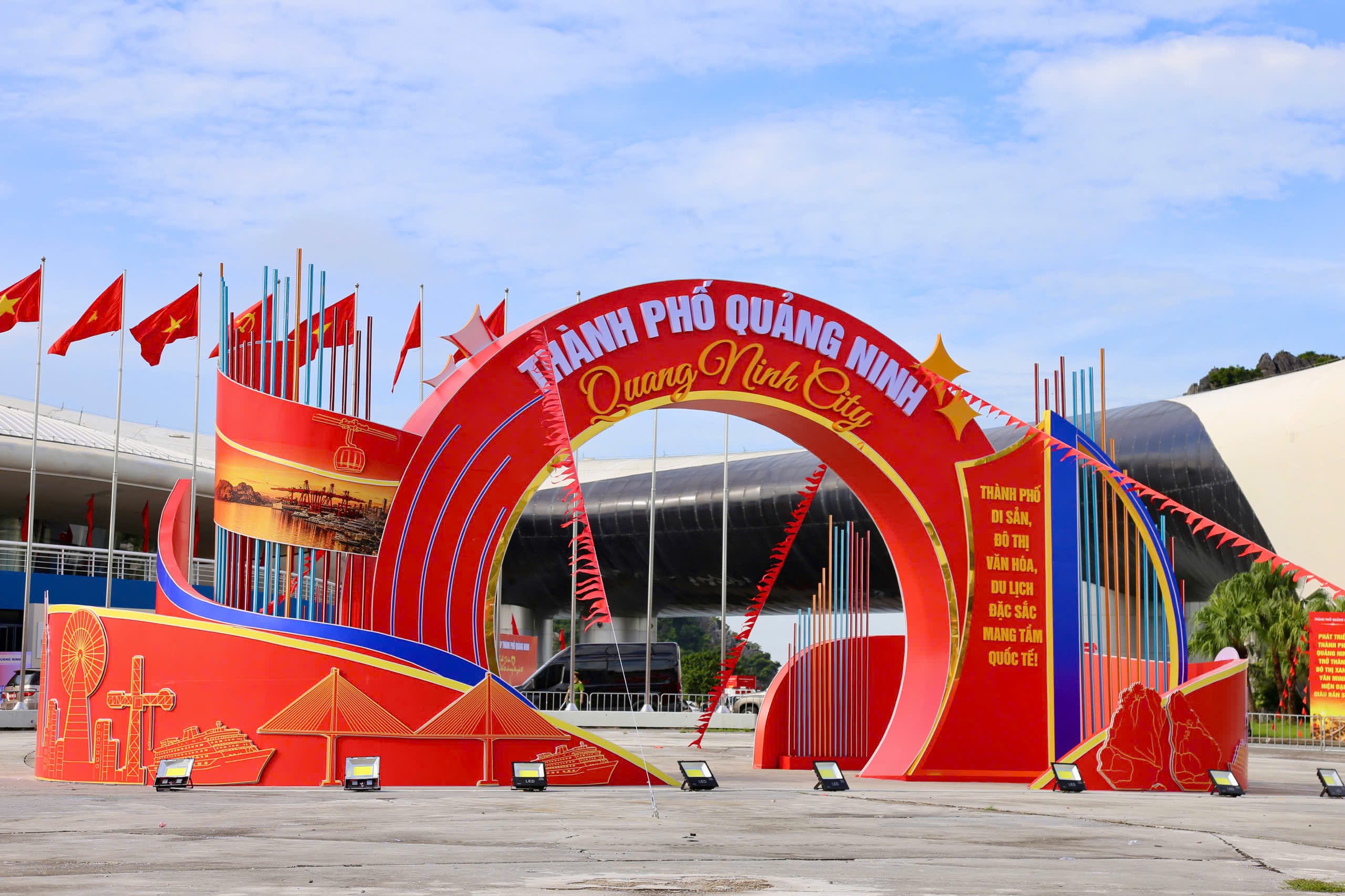 18-1787909966853366587525 Hình ảnh thành phố mới Quảng Ninh chào mừng Quốc khánh 2/9- Ảnh 2.