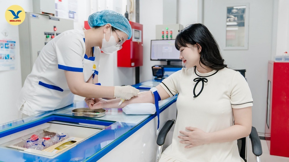 2-me-bau-lam-xet-nghiem-nipt-1787665158768239293832 Xét nghiệm NIPT với công nghệ NGS