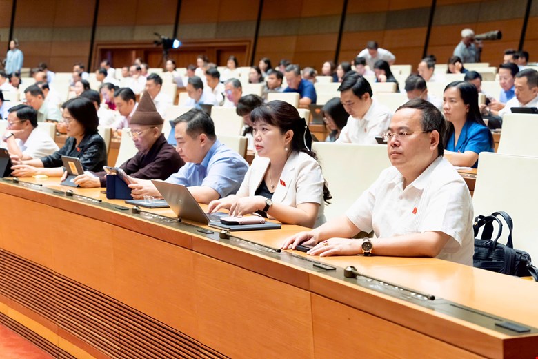 Đề Xuất Miễn Trách Nhiệm Cho Ngân Hàng Khi Báo Cáo Giao Dịch Đáng Ngờ