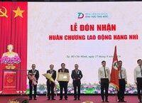 696 Tân Bác Sĩ Đại Học Y Hà Nội: Khởi Đầu Hành Trình Chữa Bệnh