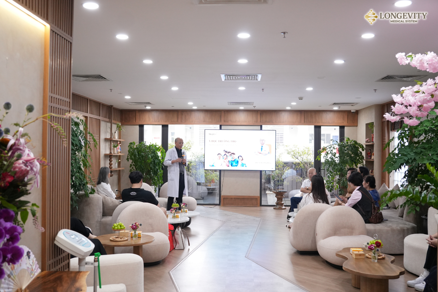 4-1787546268002350872822 Longevity Medical System lọt Top 10 Thương hiệu Uy tín Tin dùng 2026- Ảnh 4.