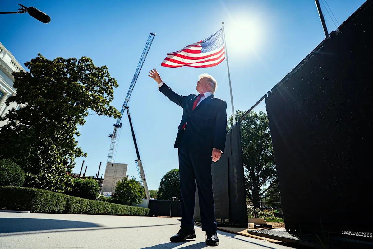 Tổng thống Trump Công Bố Kế Hoạch Cải Tạo Nhà Trắng Với Chi Phí Khổng Lồ