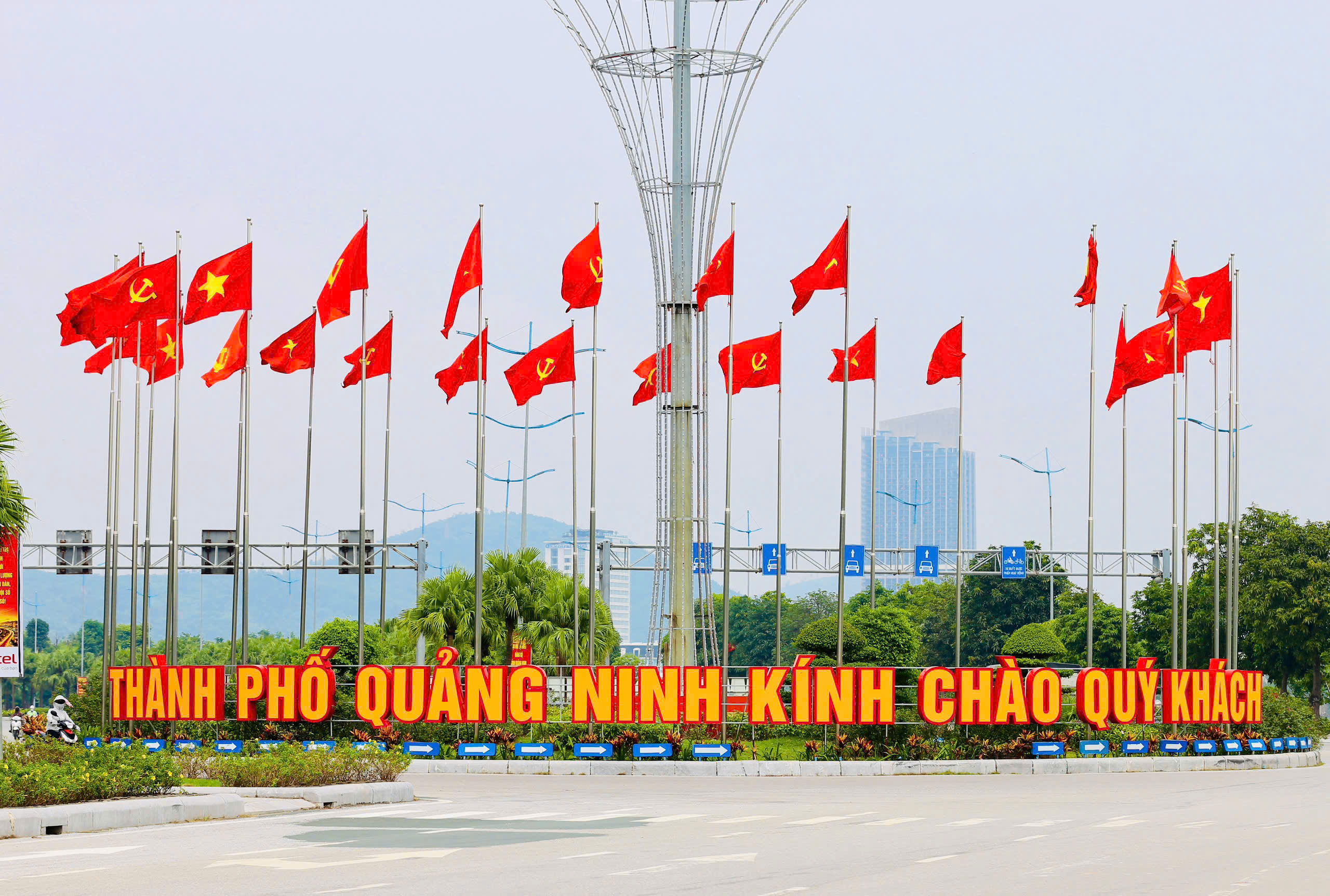 6-1787909613234490941760 Hình ảnh thành phố mới Quảng Ninh chào mừng Quốc khánh 2/9- Ảnh 1.