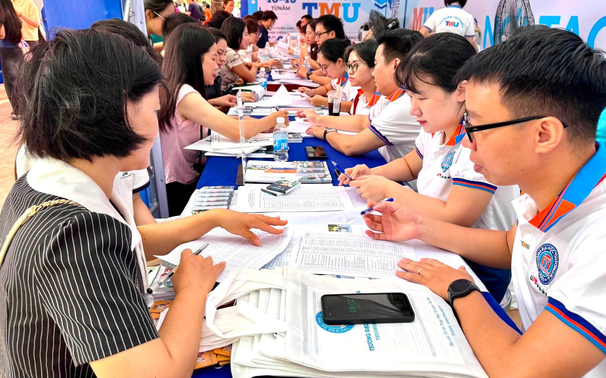 Đại học Huế Xem Xét Các Trường Hợp Sử Dụng Chứng Chỉ IELTS Trong Tuyển Sinh