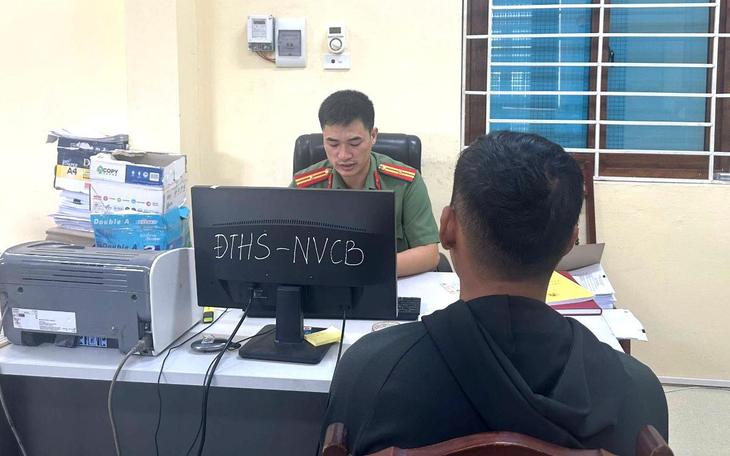 Chiêu Thức Mua Bán Giấy Phép Lái Xe Giả- Ảnh 2.
