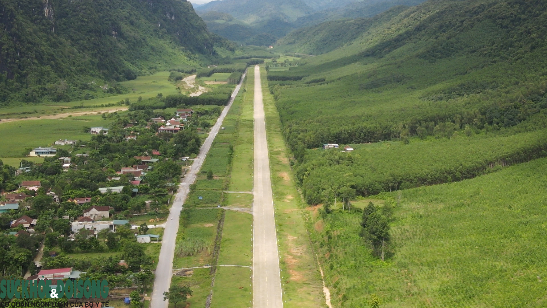 Sân bay dã chiến Khe Gát