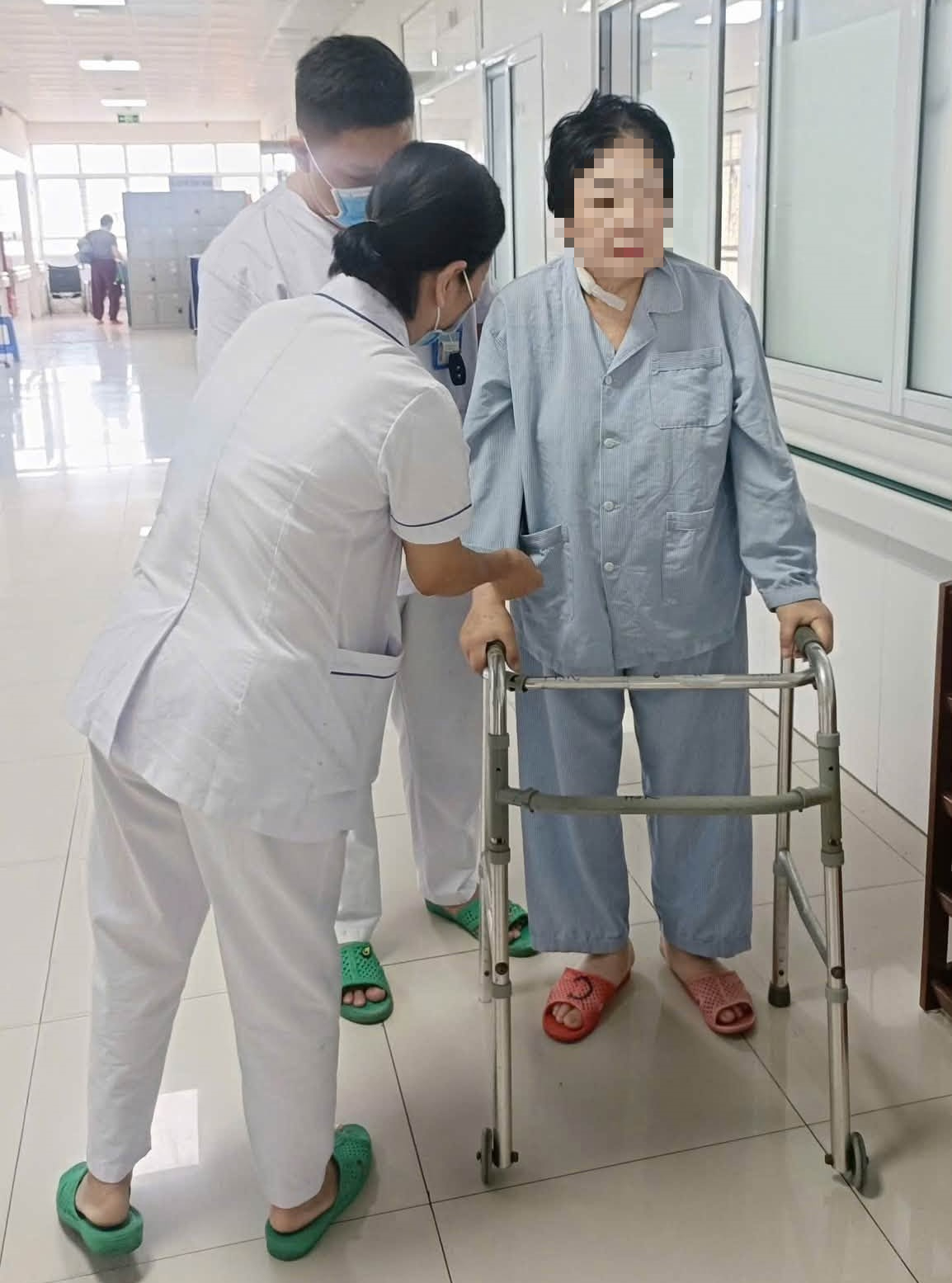 Hành Trình 23 Ngày Cứu Sống Bệnh Nhân Sốc Nhiễm Khuẩn Nặng