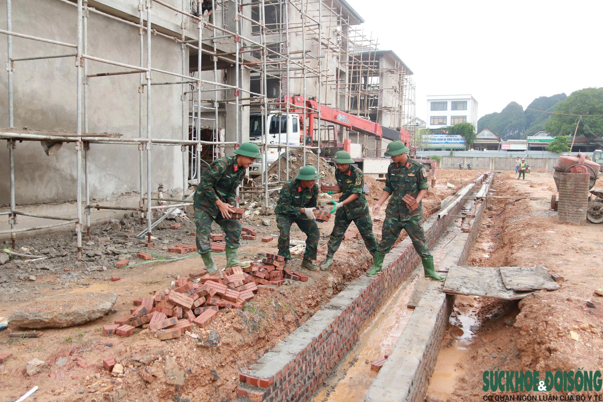 base64-1786710579414259803810 Bộ đội góp sức dựng trường nội trú vùng biên- Ảnh 5.