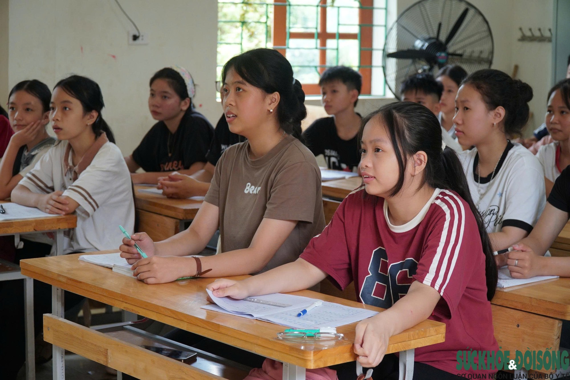 Nguyễn Thị Huyền: Hành Trình Mang Tiếng Trung Về Quê
