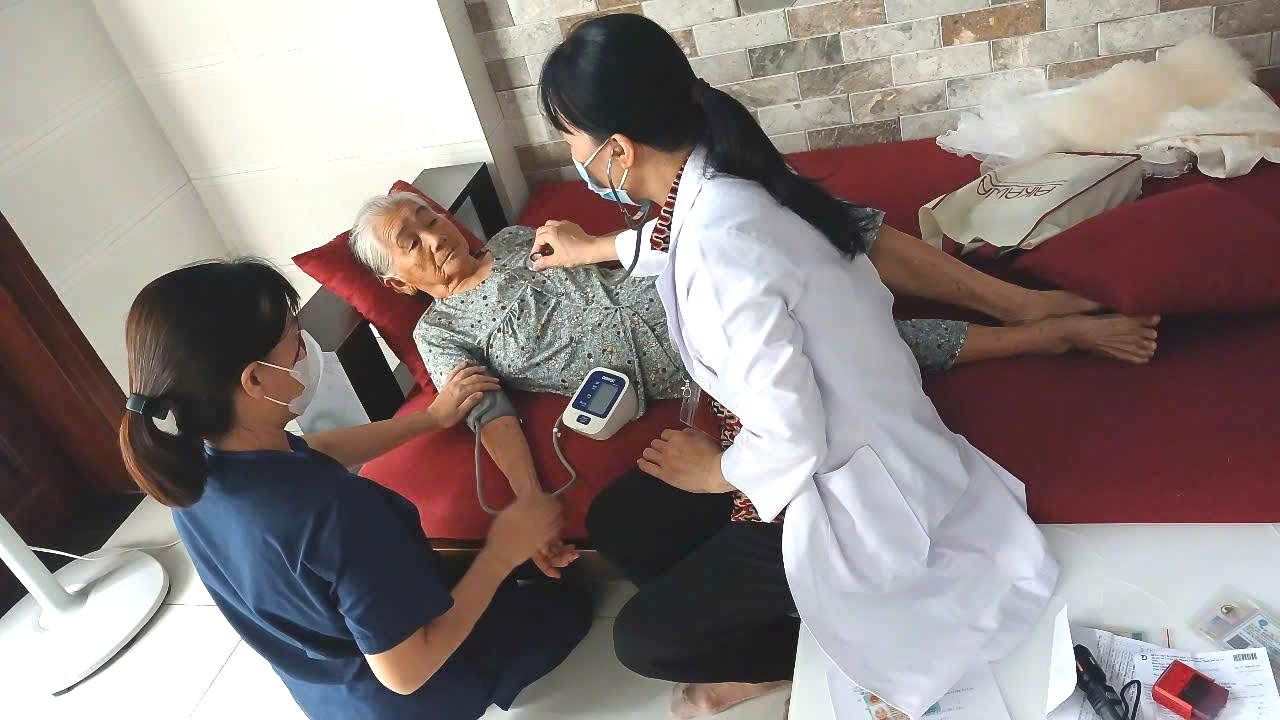 Nâng Cao Vai Trò Y Tế Cơ Sở Trong Quản Lý Sức Khỏe Cộng Đồng