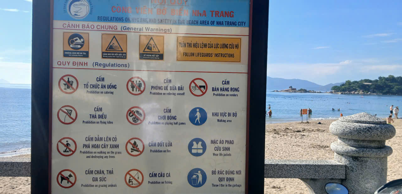 bien-2-1785554307708499840914 Các Quy Định Nên Biết Khi Tới Biển Nha Trang - Ảnh 3.