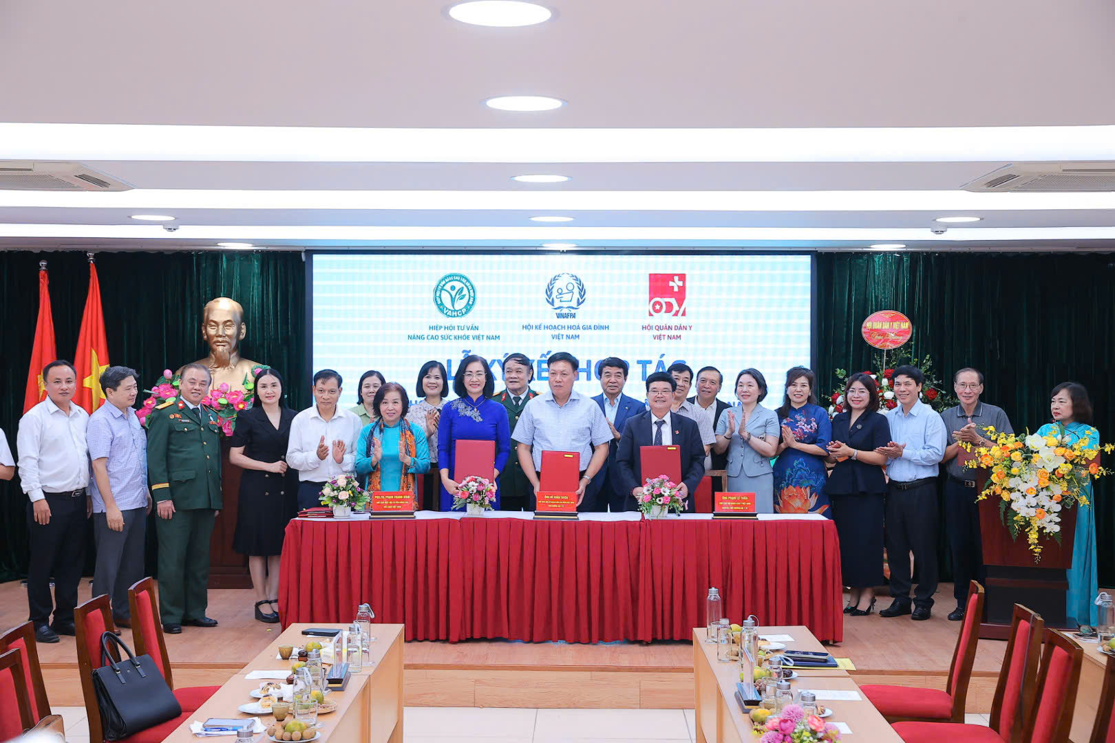 bo-tuyen-17876672788271813979881 Ba hội cộng hưởng thế mạnh, thúc đẩy chăm sóc và nâng cao sức khỏe nhân dân- Ảnh 5.