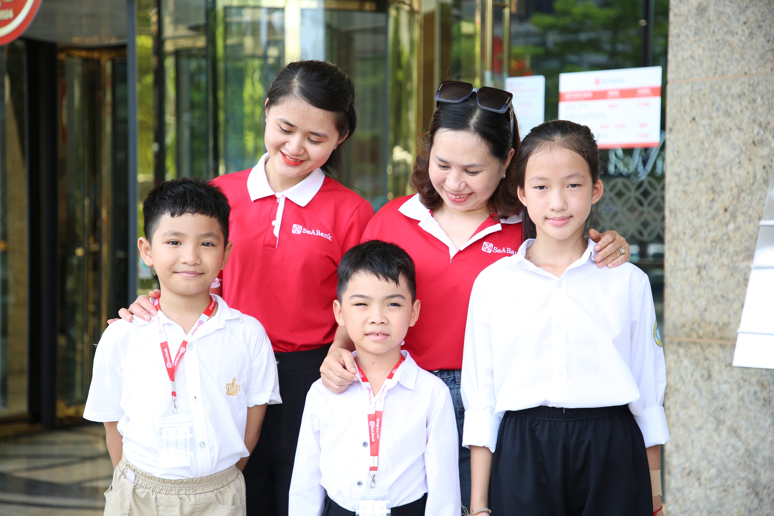 Khơi Dậy Những Ước Mơ: Hành Trình Đồng Hành Cùng Học Sinh Khó Khăn