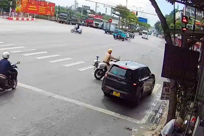Hà Nội: CSGT Hỗ Trợ Cấp Cứu Trẻ Em Bị Ung Thư Kịp Thời