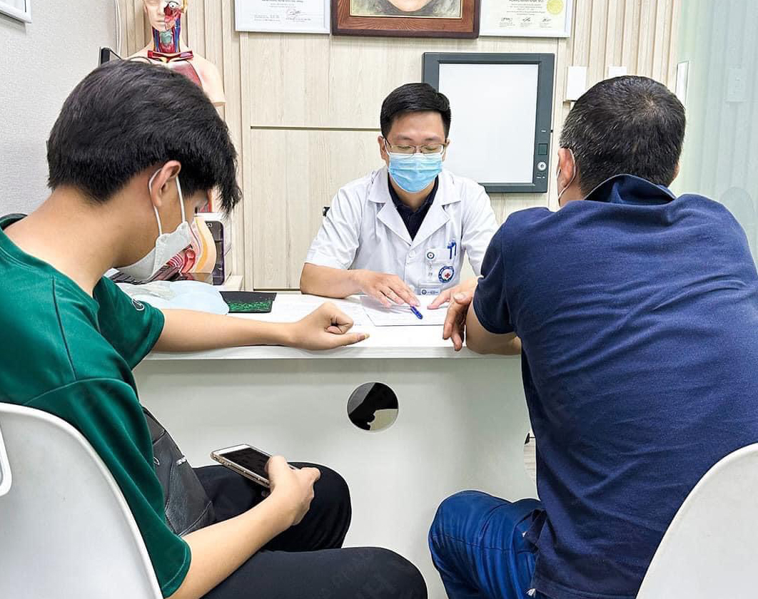 cat-bao-quy-dau-1691555072252587186627 Những Điều Quan Trọng Cần Biết Về Cắt Bao Quy Đầu Ở Nam Giới - Ảnh 1.
