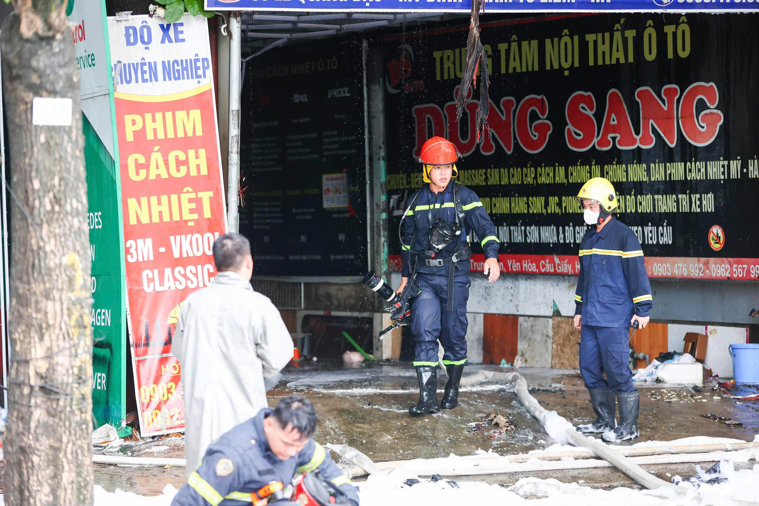 Đám Cháy Lớn Tại Nhà Xưởng Ô Tô Ở Hà Nội: Nguyên Nhân Và Cảnh Báo
