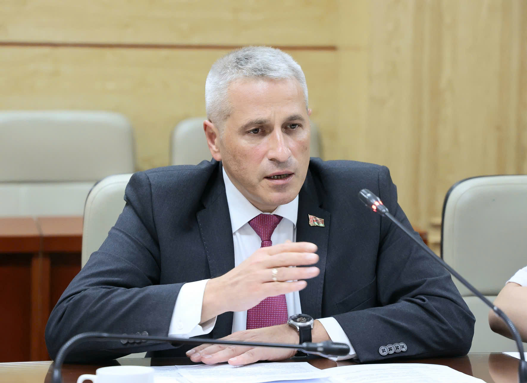 dai-su-belarus-17877395933252045547575 Cụ thể hóa hợp tác y tế Việt Nam - Belarus bằng các chương trình thiết thực- Ảnh 2.