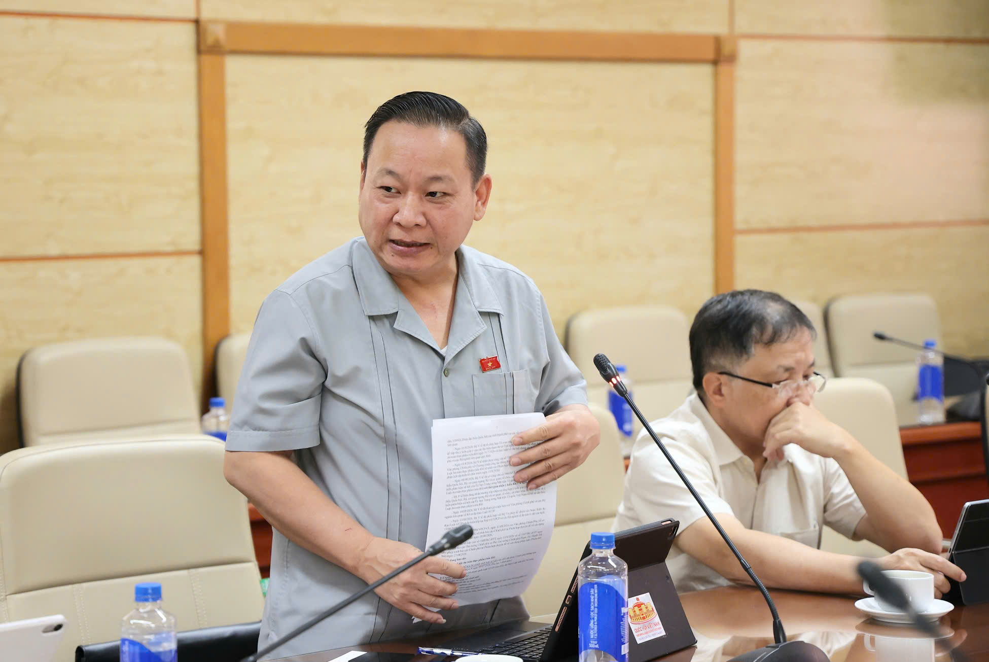 duong-luat-attp-17867091914861159111387 Bộ trưởng Đào Hồng Lan: Sửa Luật An toàn thực phẩm phải đáp ứng yêu cầu thực tiễn, bảo vệ sức khỏe người dân- Ảnh 4.