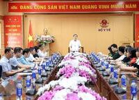 Lễ Khen Thưởng Các Cán Bộ Y Tế Sau Đợt Khám Sức Khỏe Tại Trường Sa