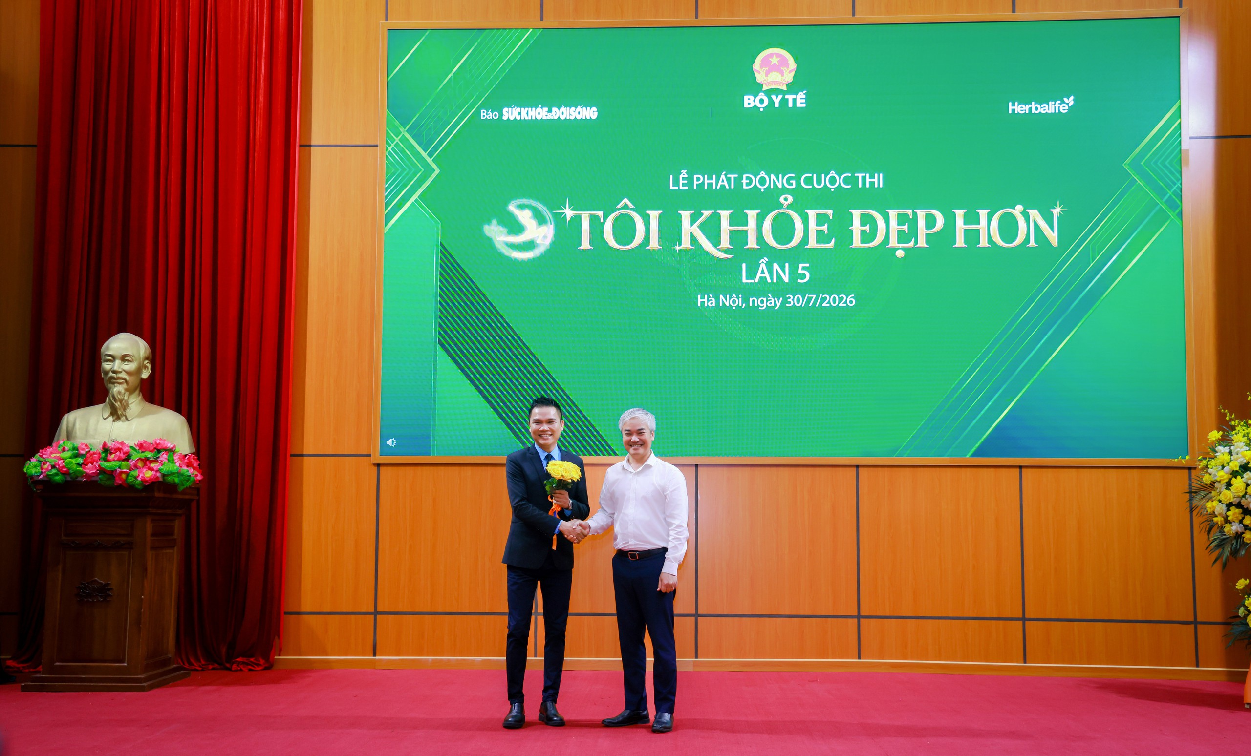 h-2-su-dong-hanh-ben-bi-giua-bao-suc-khoe-va-doi-song-va-herbalife-viet-nam-gop-phan-dua-nhung-thong-diep-ve-dinh-duong-khoa-hoc-van-dong-hop-ly-178548126185029038159 Herbalife Việt Nam đồng hành cùng Tôi khỏe đẹp hơn Lần 5, nối dài hành trình lan tỏa lối sống khỏe - Ảnh 3.