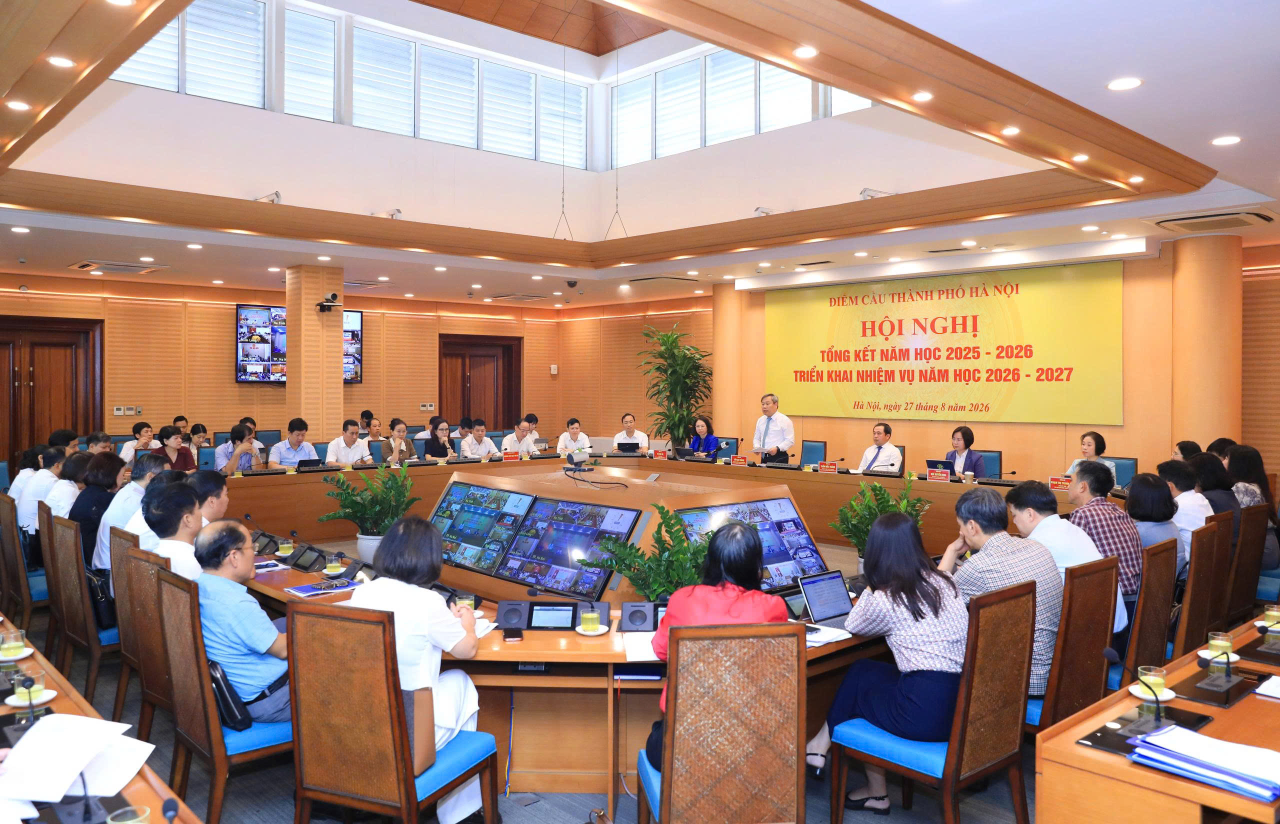 ha-noi-nam-hoc-moi-3-17878157189361601114445 Hà Nội bảo đảm công bằng trong tiếp cận giáo dục, ưu tiên nơi còn thiếu trường - Ảnh 1.