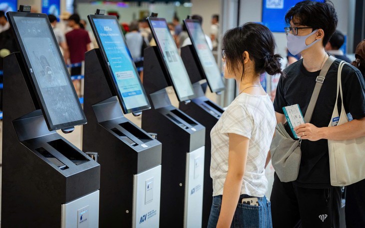 Sân bay Nội Bài Cải Tiến Giao Thông Đón Trả Khách Từ Ngày 3/8 - Ảnh 1.