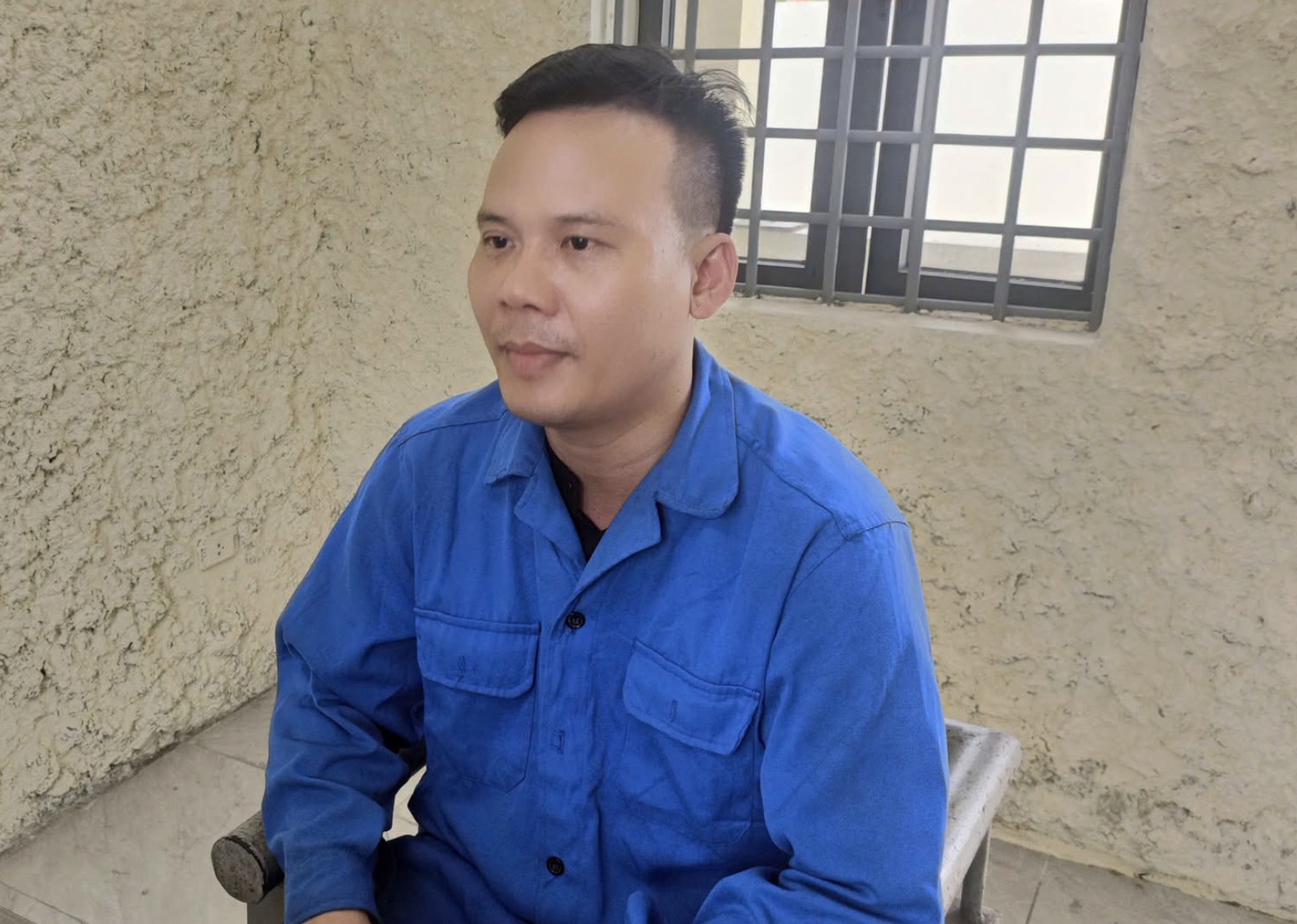 hinh-anh-21-8-26-luc-1352-1-17872954155681250515722 Tạm giữ 'thầy lang' chỉ học hết lớp 7, tự xưng có thể chữa bệnh nan y- Ảnh 2.