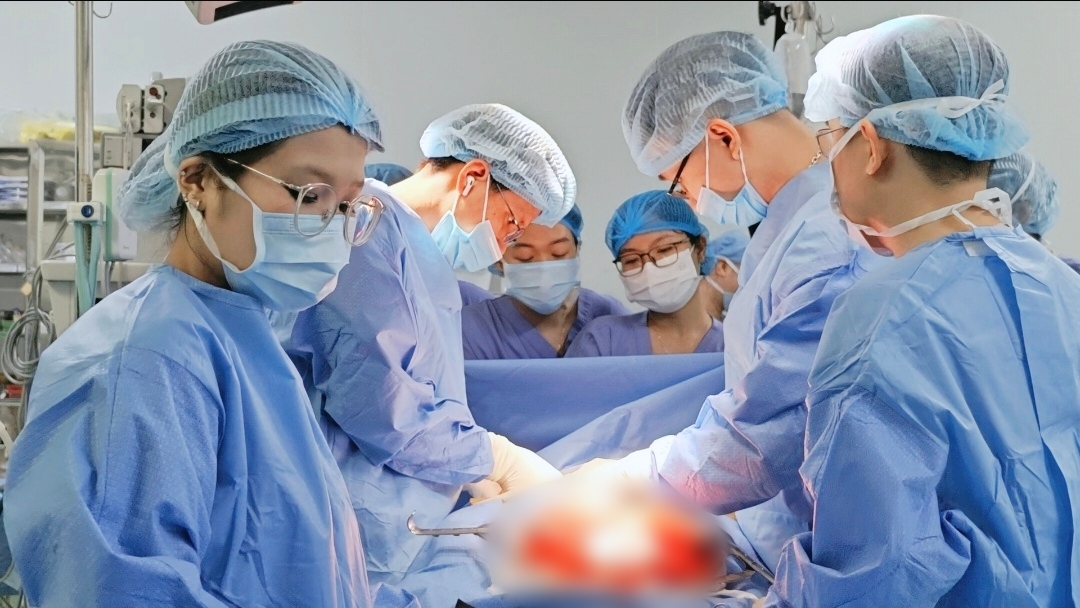hoa-chat-238-17874855128181779015642 Hành trình ‘giải cứu’ đường tiêu hoá cho người đàn ông uống nhầm thuốc tẩy bồn cầu - Ảnh 1.