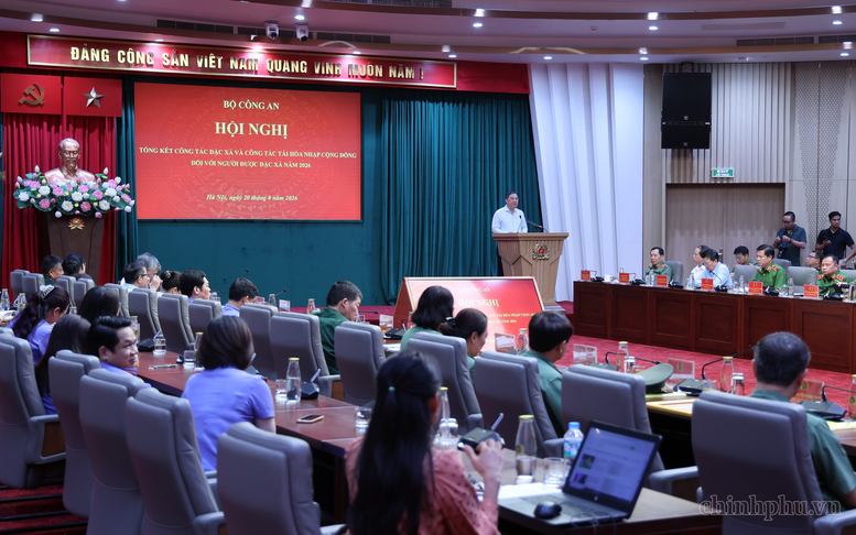 hoi-nghi-178722224645595825787 Phó Thủ tướng: Đặc xá phải gắn kết chặt chẽ với tái hòa nhập cộng đồng - Ảnh 2.