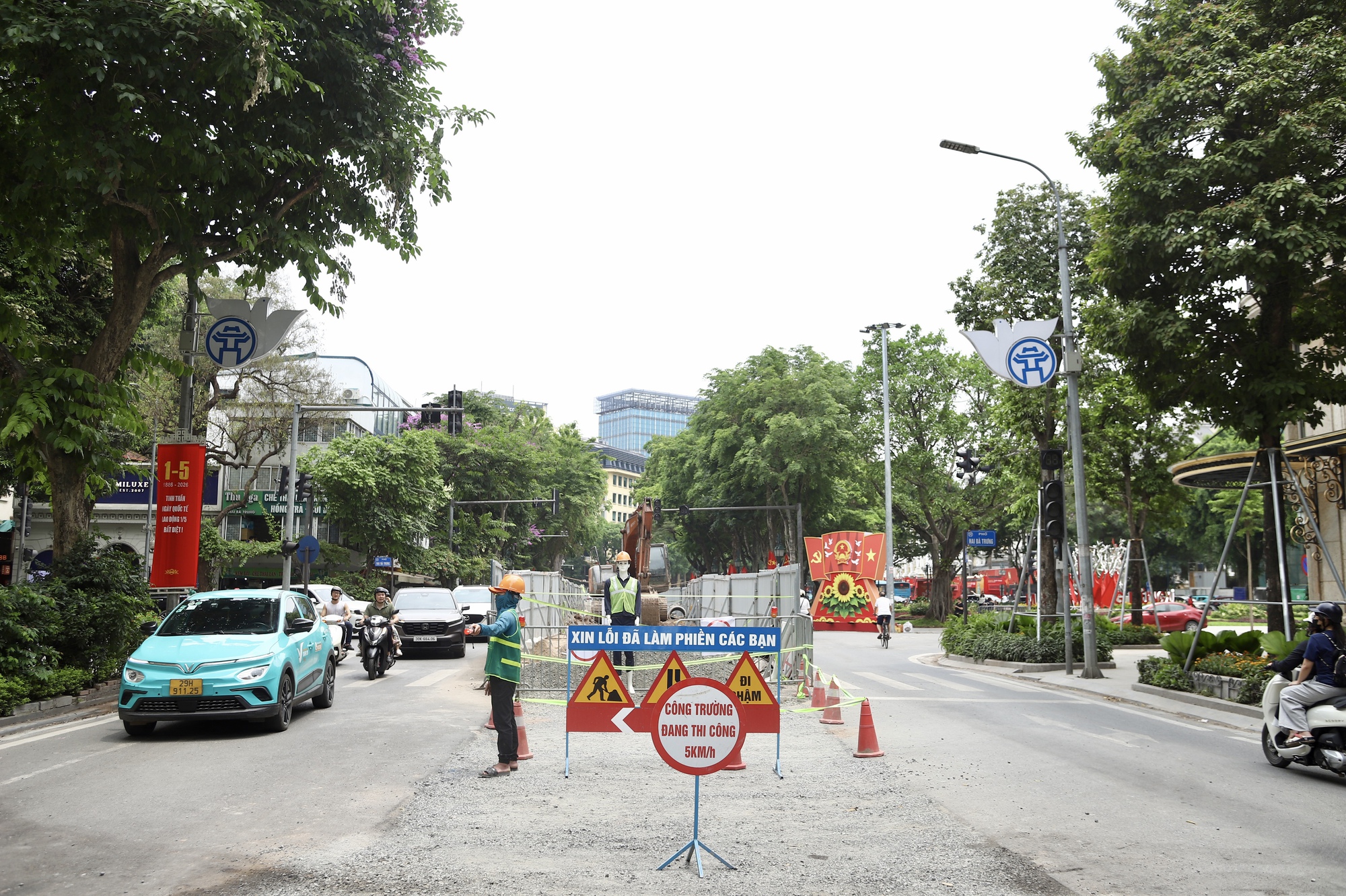 Hà Nội Chuẩn Bị Giao Thông Cho Lễ Quốc Khánh 2/9: Giải Pháp Nào Được Triển Khai?