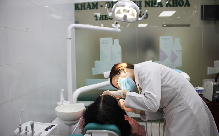 Giám đốc Sở Y tế TPHCM: Không thể chỉ dồn lực cho mỗi bệnh viện tuyến cuối - Ảnh 3.