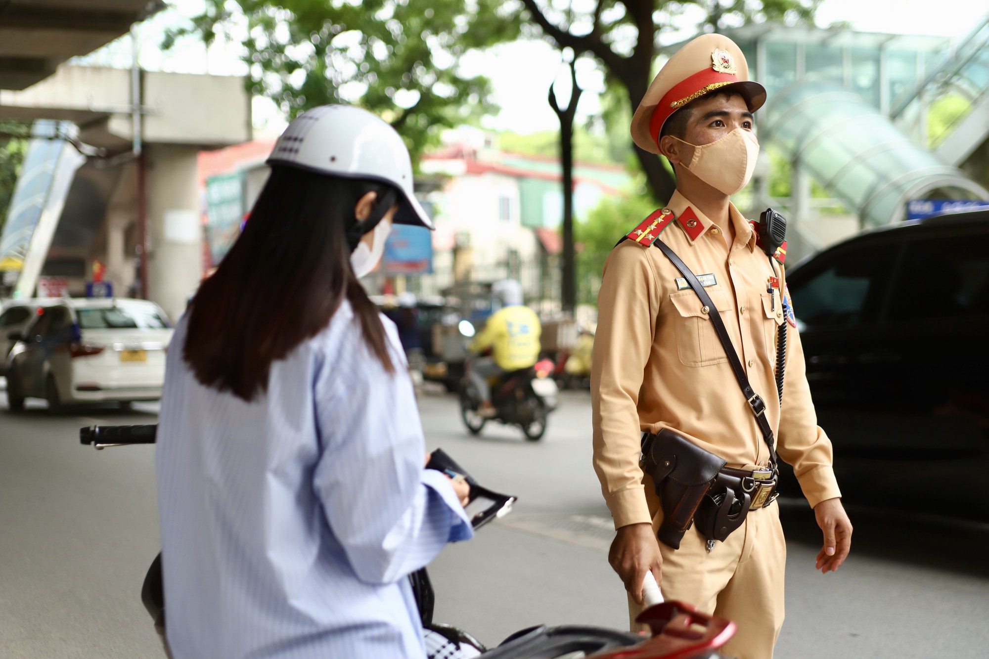 Thanh Niên Bỏ Chạy Khi Thấy CSGT: Hệ Lụy Đáng Lo Ngại