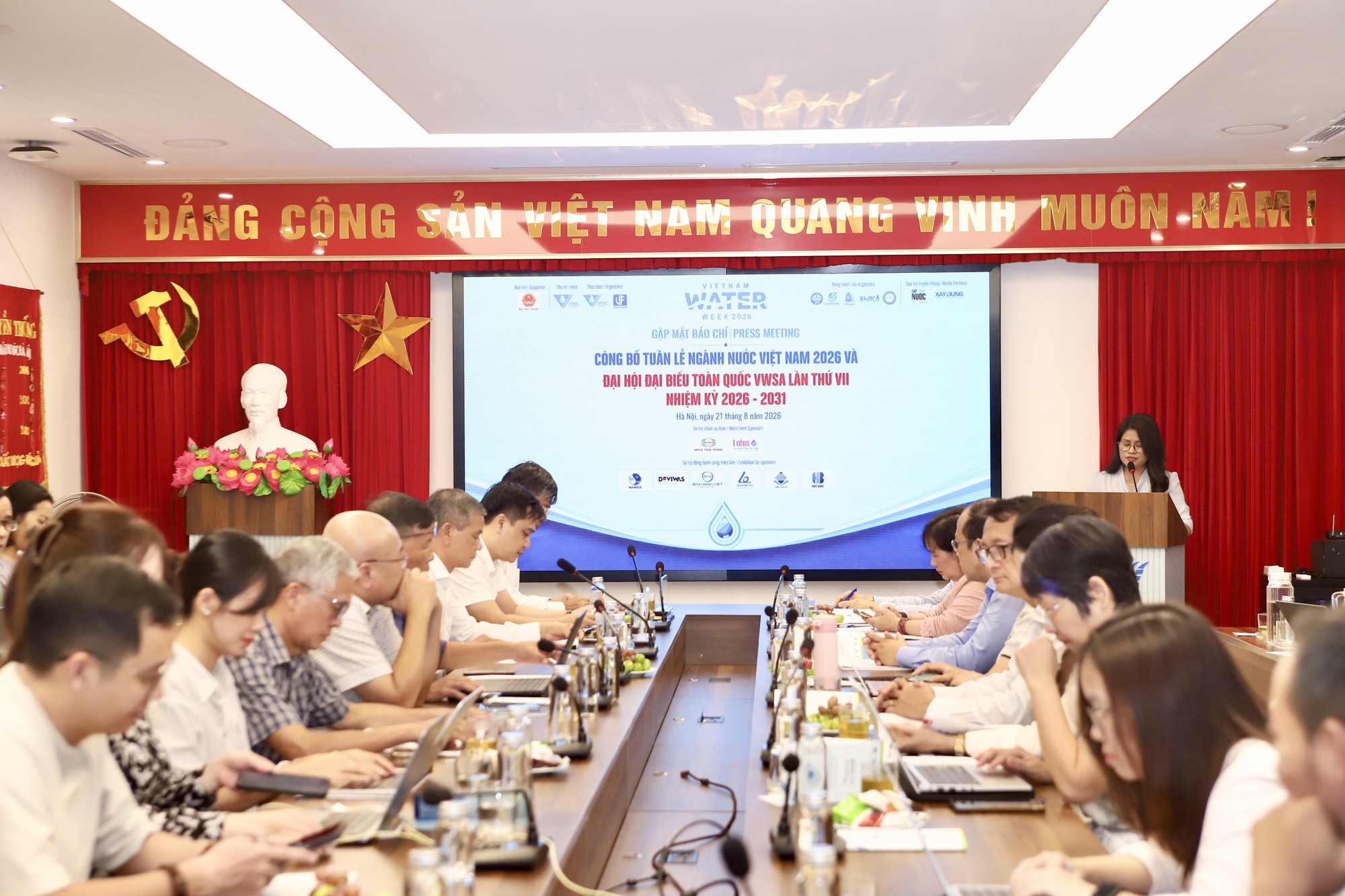 img4471-17872985702841490848106 Ngành nước Việt Nam trước yêu cầu chuyển đổi số, thích ứng biến đổi khí hậu - Ảnh 1.