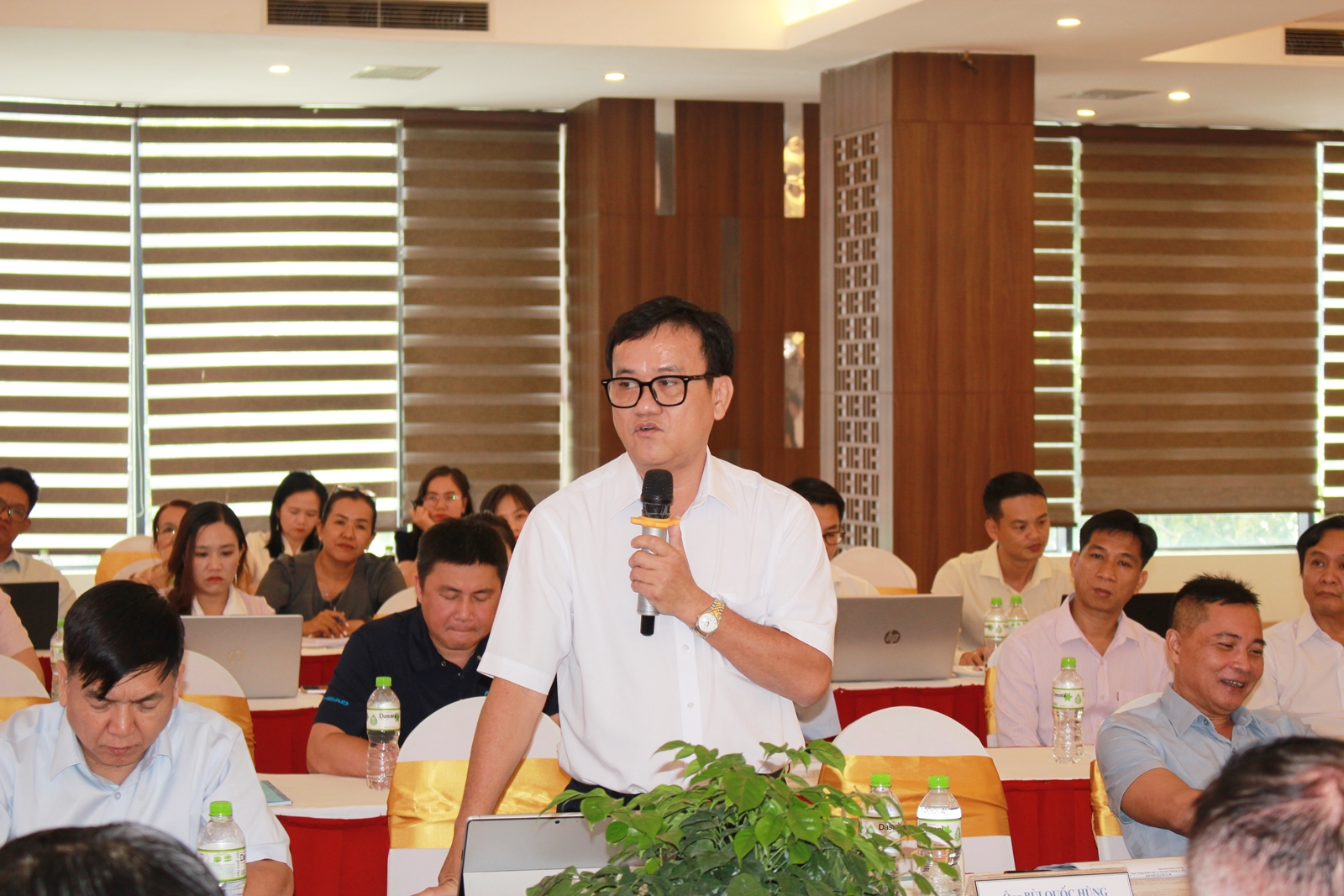 img5969-1787814576974825479405 Bộ tiêu chí y tế xã mới phải sát thực tiễn - Ảnh 3.