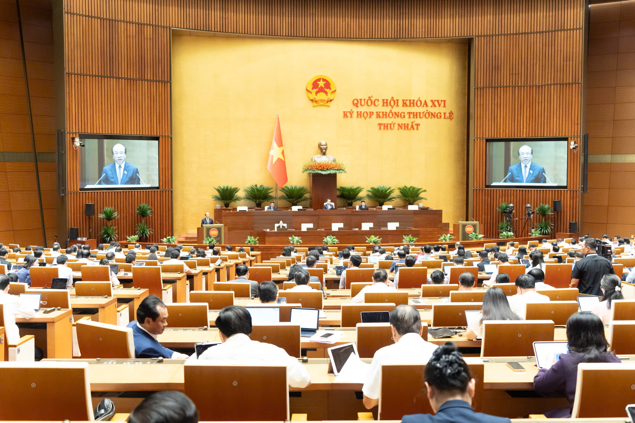 ky-hop-17872964006541919821165 Đề xuất giảm thuế thu nhập cá nhân và doanh nghiệp- Ảnh 1.