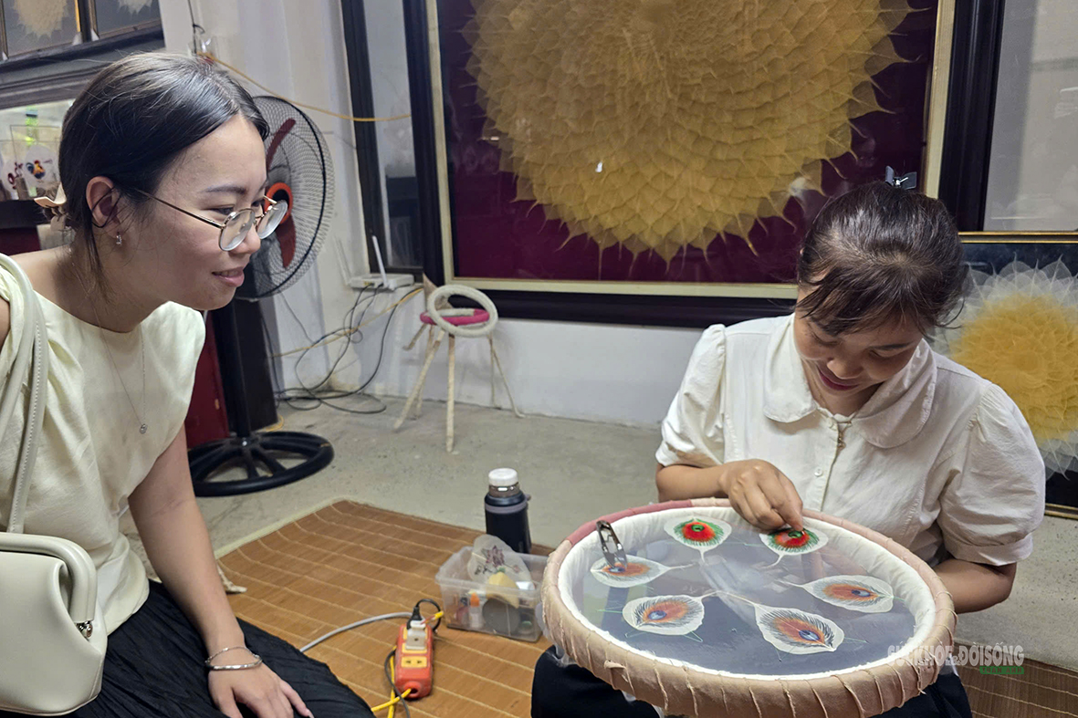la-bo-de-qua-ban-tay-nguoi-tho8-17877219015011431205389 - Ảnh 6.