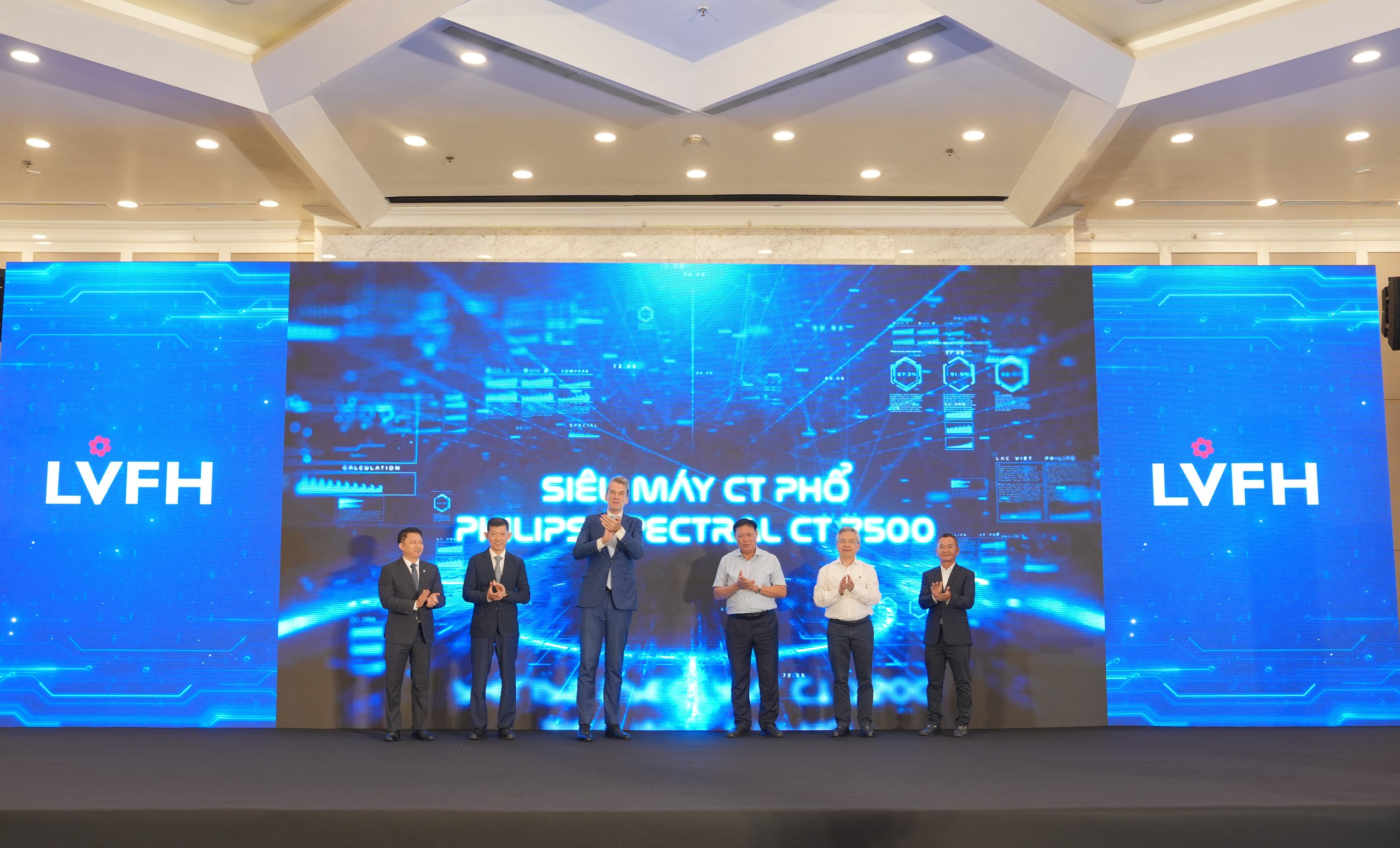 lac-viet-1787731951792833827933 Đưa công nghệ cao vào y tế phải được đo bằng chất lượng phục vụ người bệnh- Ảnh 4.