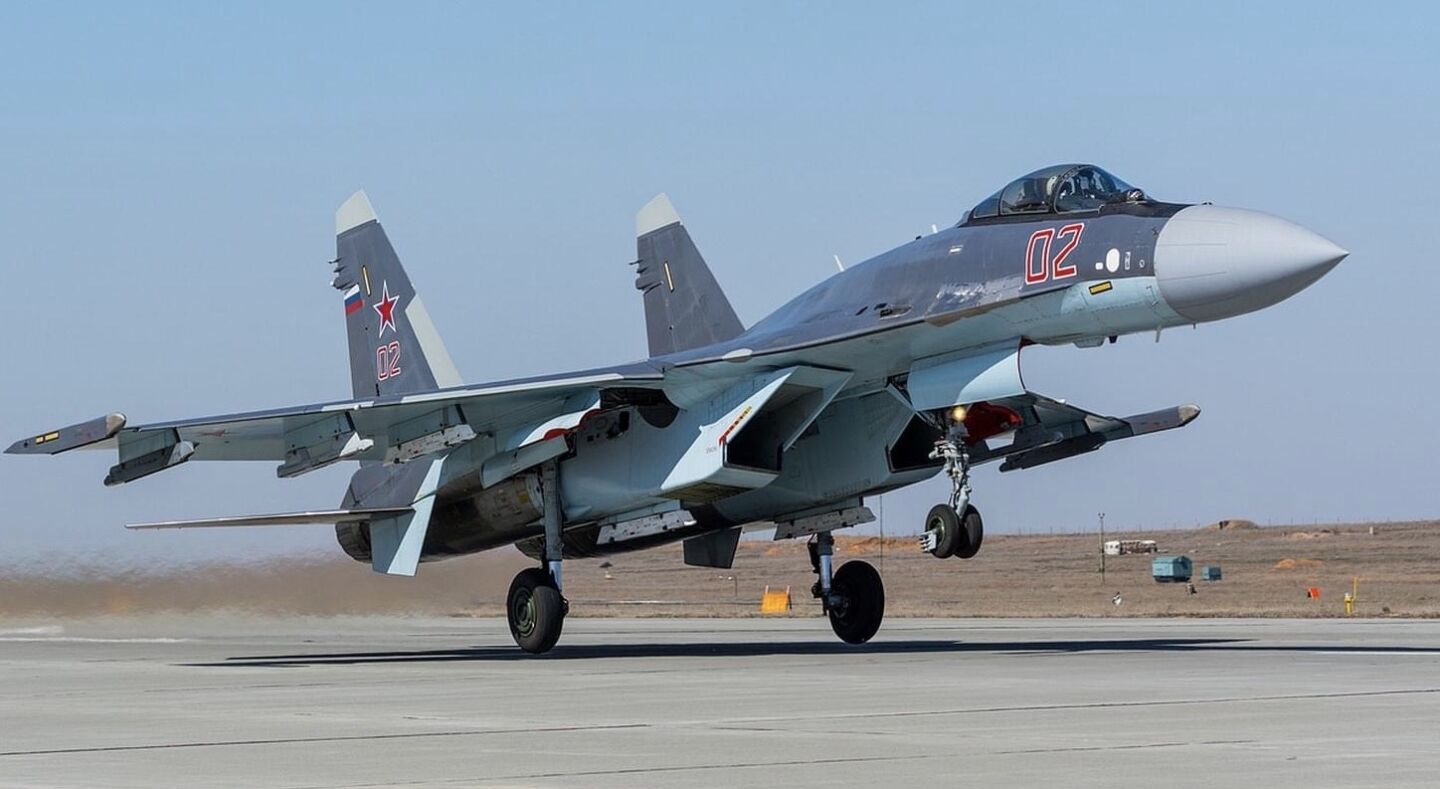 Chiến Thuật Mới Của Tiêm Kích Su-35 Trong Cuộc Chiến Ukraine
