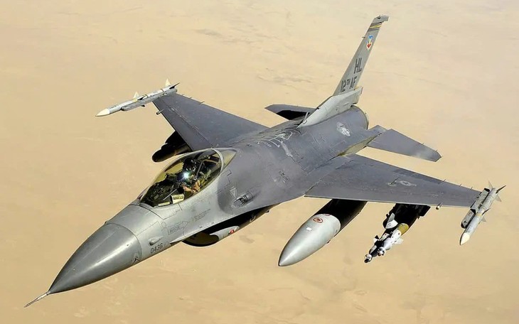 Tiêm kích F-16 của Ukraine