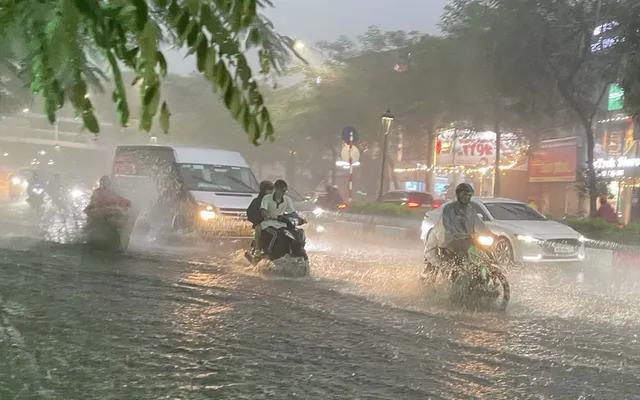 Dự báo mưa lớn trên diện rộng - Ảnh 2.