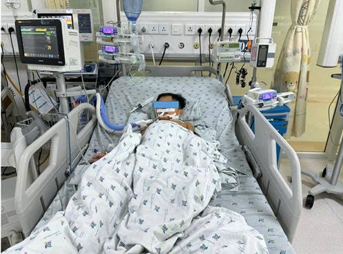 Nguy Cơ Ngộ Độc Từ Thực Phẩm: Câu Chuyện Cảnh Tỉnh Từ Ba Trẻ Em