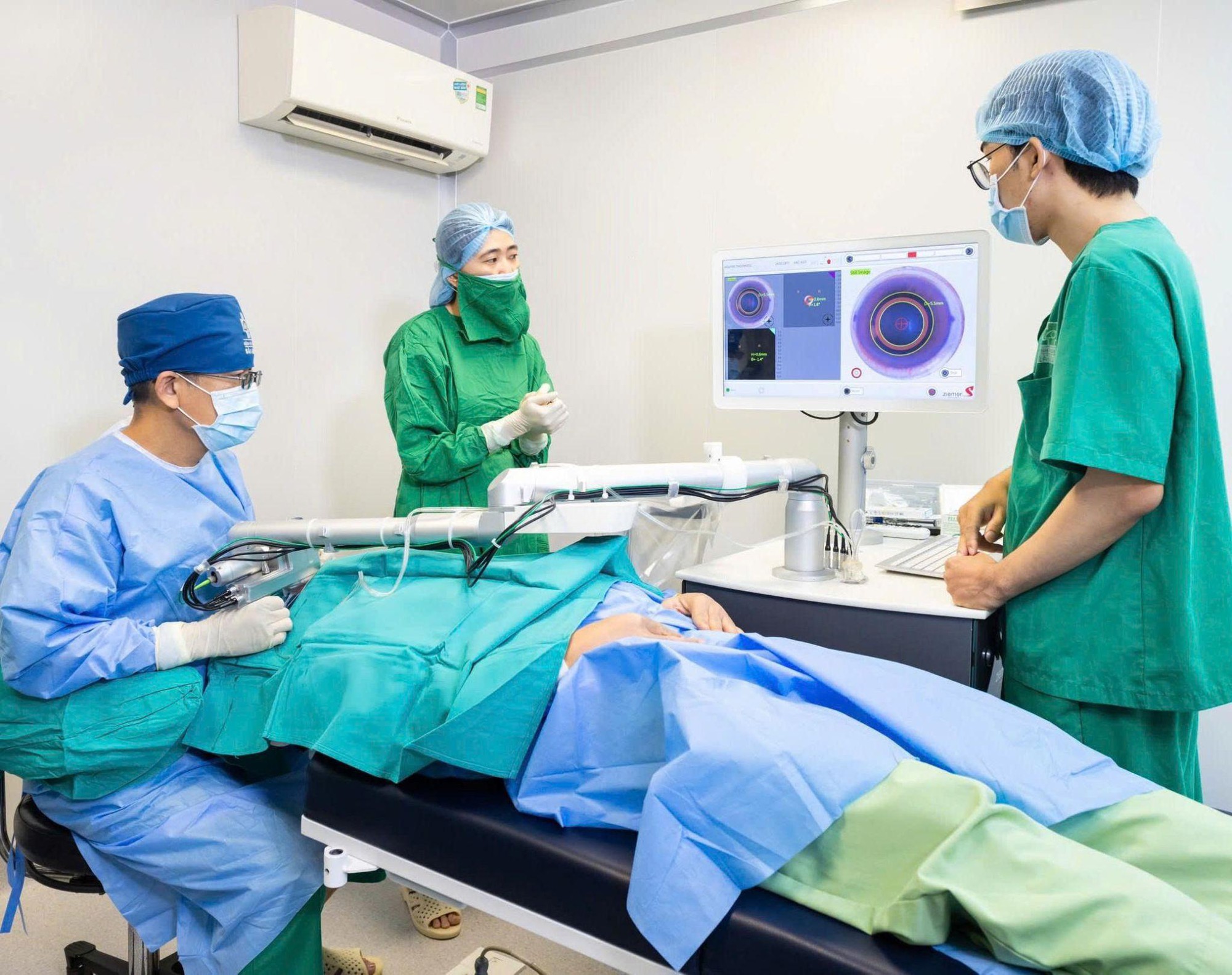 photo-1785217651073-1785217651796872409116 Mắt Sài Gòn nâng tầm hợp tác chiến lược với Tập đoàn Ziemer- Ảnh 1.